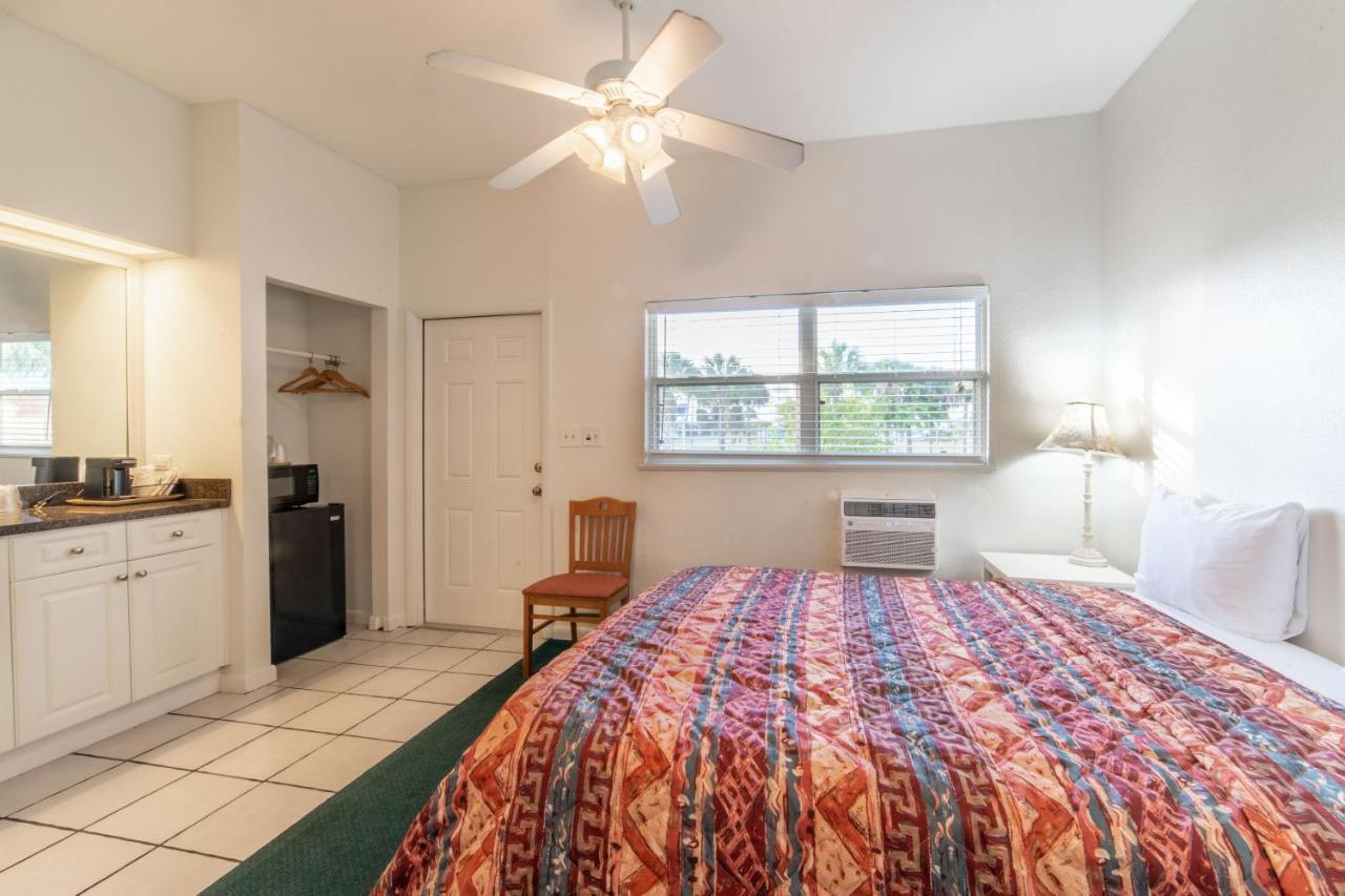 Captain'S Table Hotel By Everglades Adventures Everglades City Exterior foto