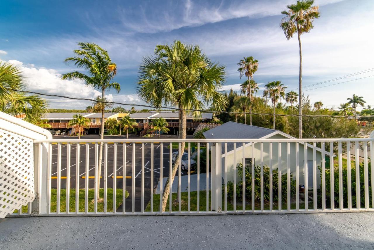 Captain'S Table Hotel By Everglades Adventures Everglades City Exterior foto