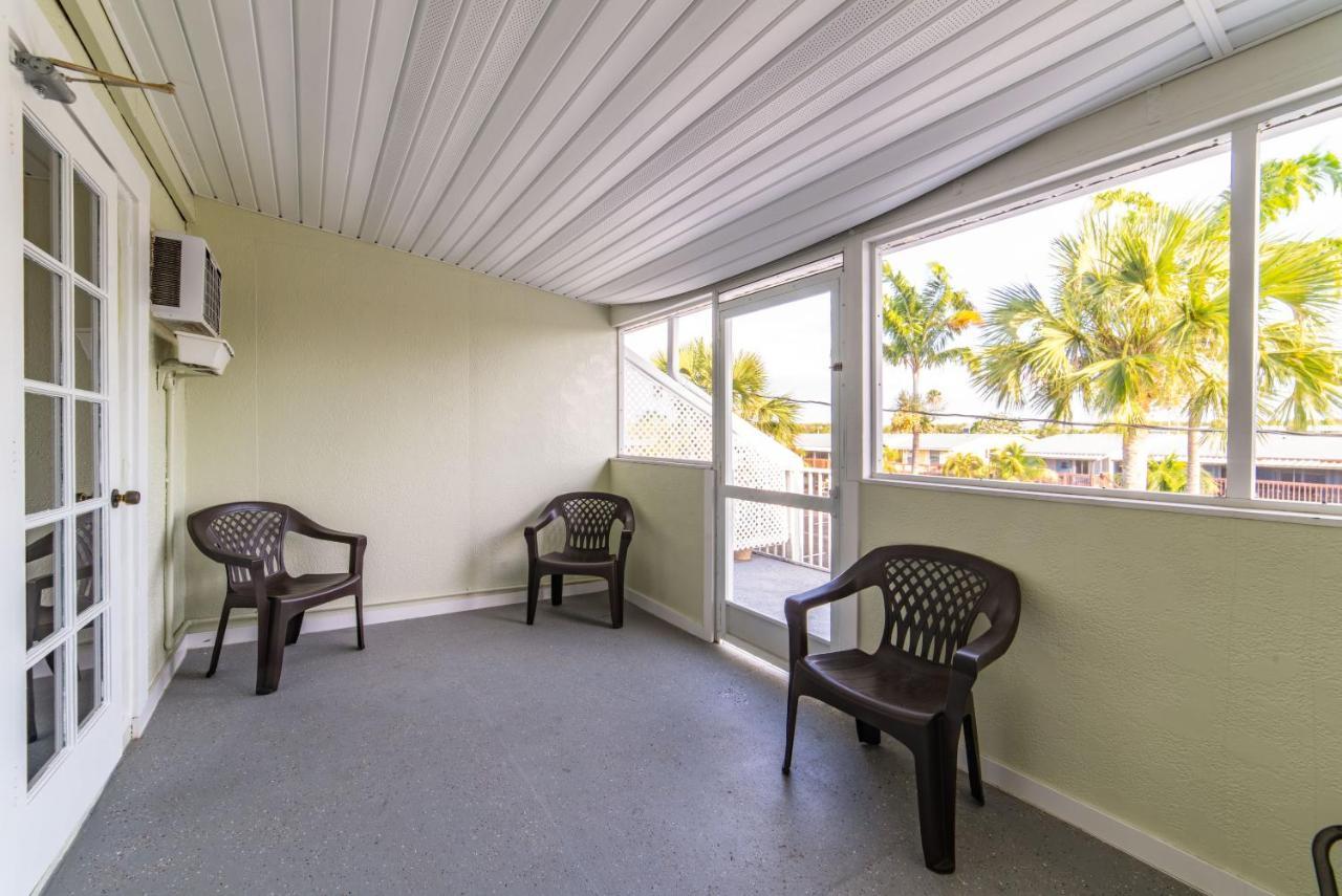 Captain'S Table Hotel By Everglades Adventures Everglades City Exterior foto