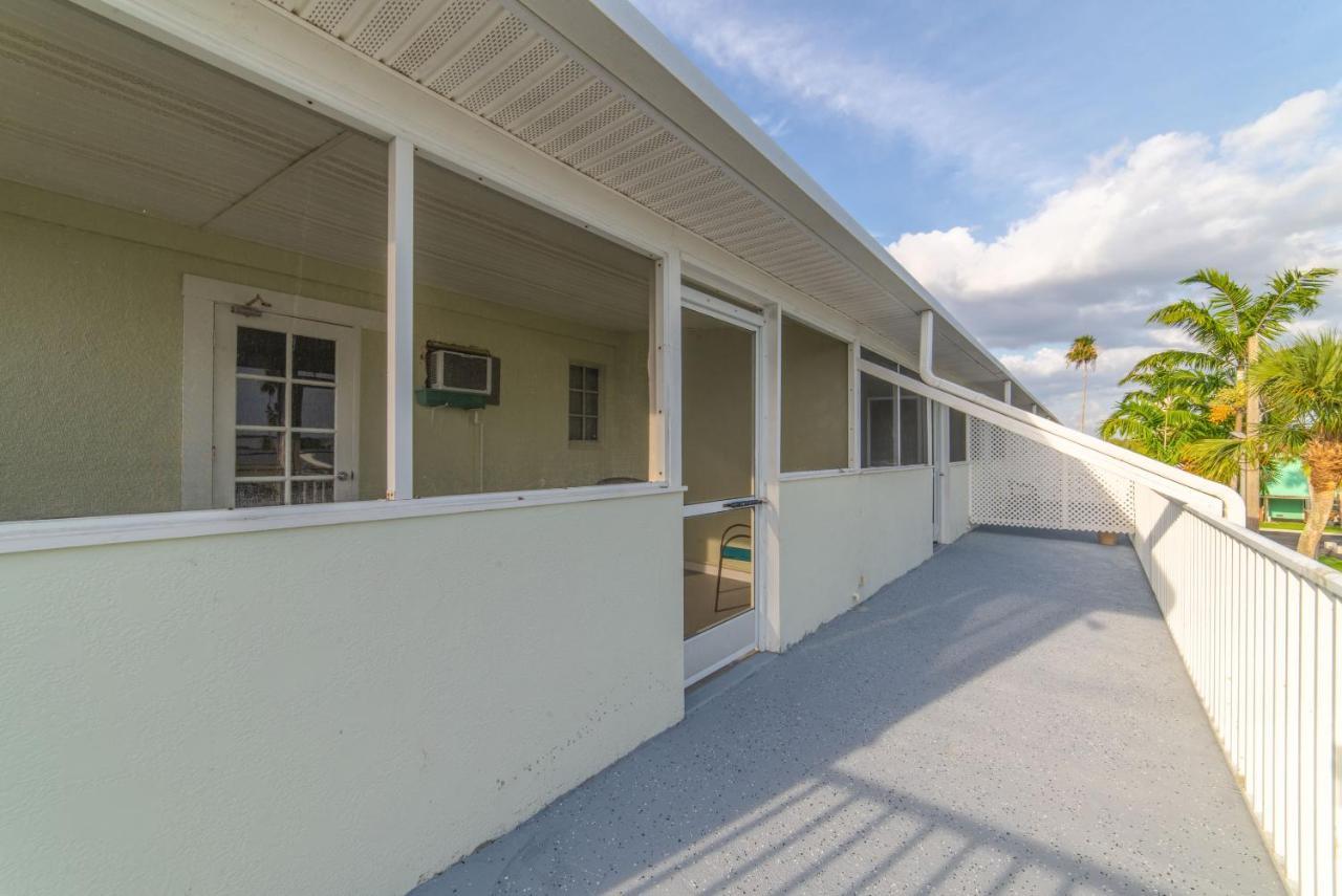 Captain'S Table Hotel By Everglades Adventures Everglades City Exterior foto