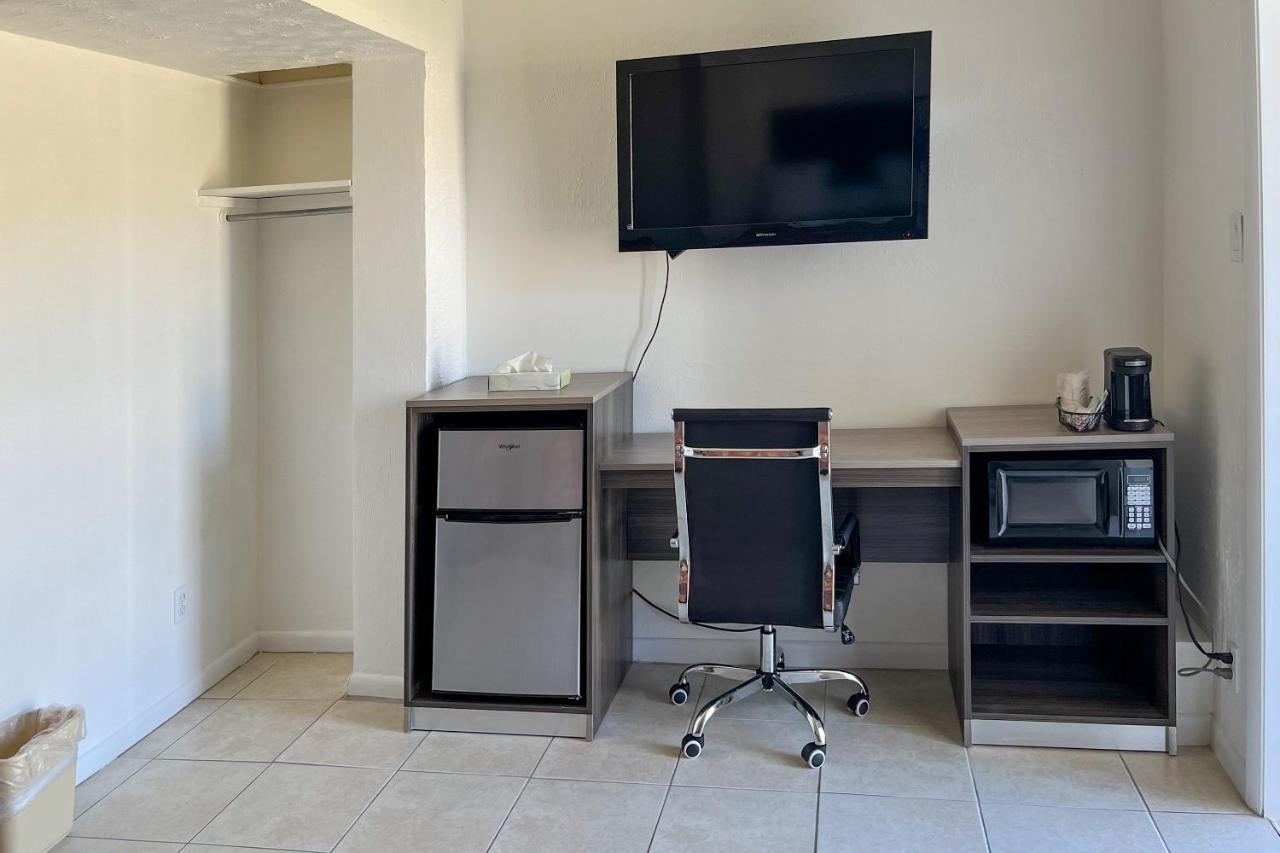 Captain'S Table Hotel By Everglades Adventures Everglades City Exterior foto