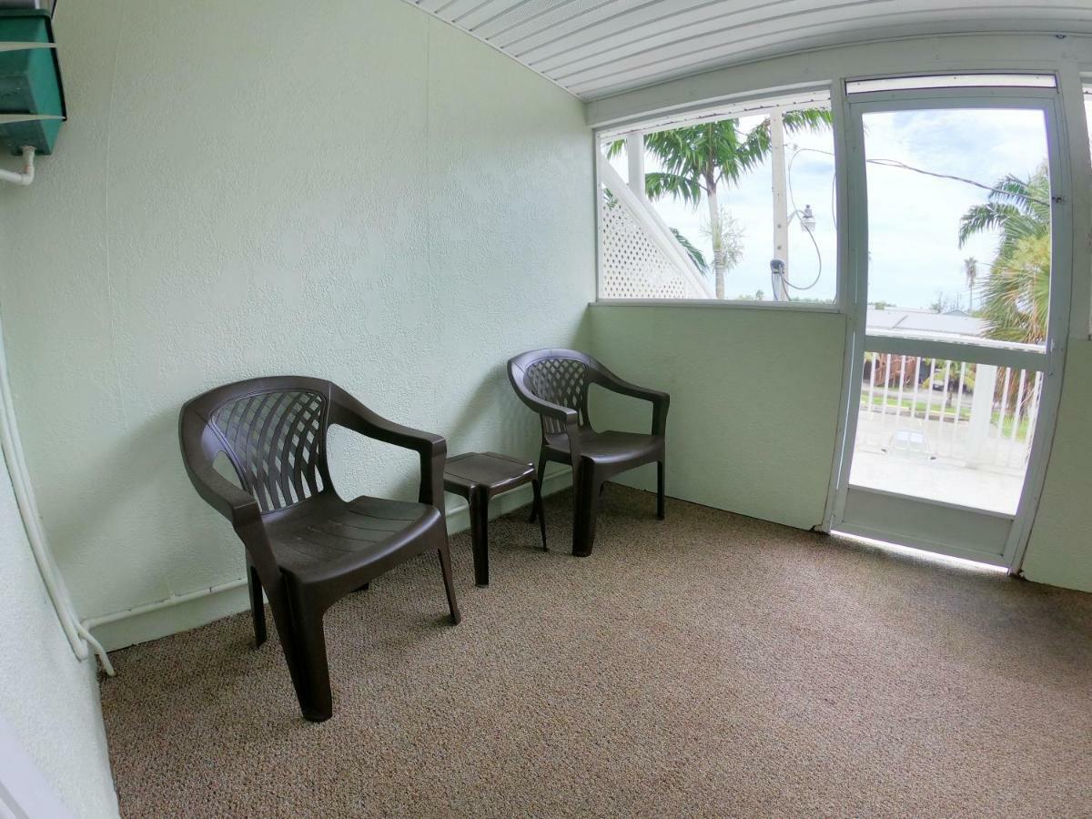 Captain'S Table Hotel By Everglades Adventures Everglades City Exterior foto